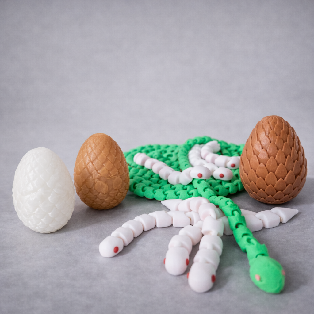 Giant 12-Foot Articulated Snake with Tray – Flexi Toy